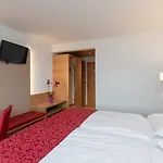 Vorab - Familienbetrieb Mit Herz 3*