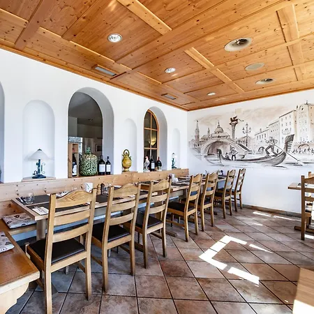 Hotel Vorab - Familienbetrieb Mit Herz 3*