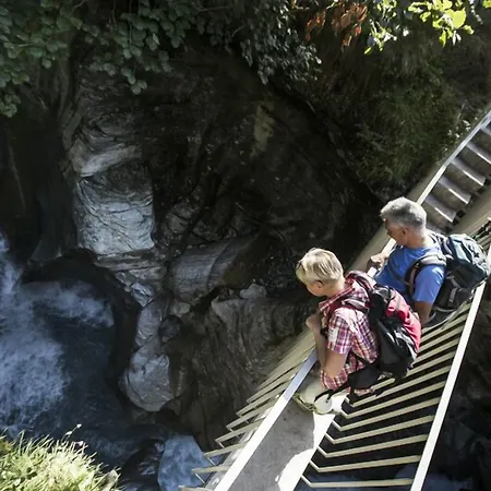 Vorab - Familienbetrieb Mit Herz 3*