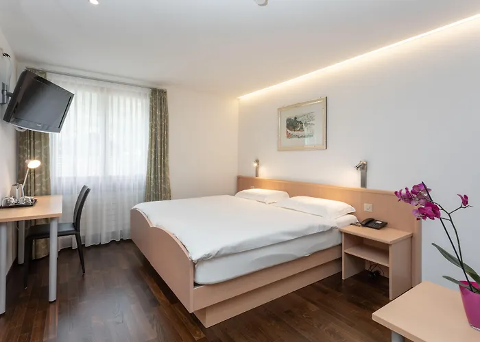 Vorab - Familienbetrieb Mit Herz 3*