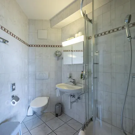 Vorab - Familienbetrieb Mit Herz 3*