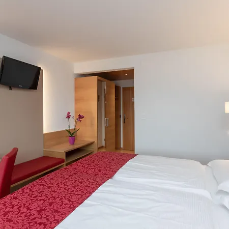 Vorab - Familienbetrieb Mit Herz 3*