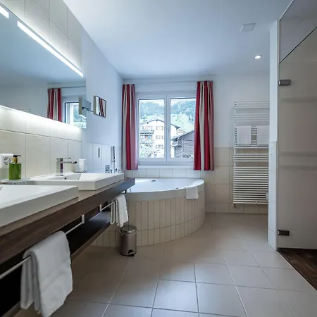 Vorab - Familienbetrieb Mit Herz 3*