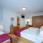 Hotel Vorab - Familienbetrieb Mit Herz 3*